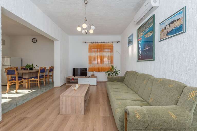 Tribunj Home Rental
