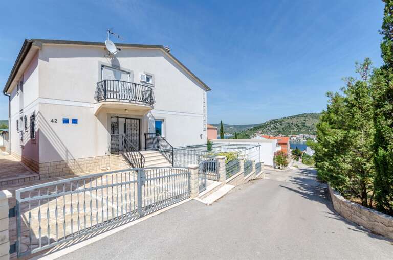 Rogoznica Apartment Rental