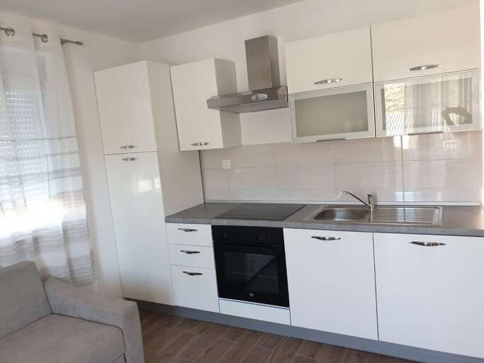 Podglavica Apartment Rental