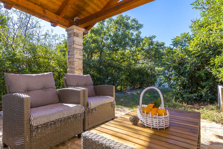 Igrane Home Rental