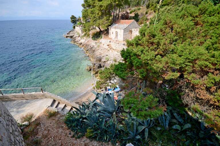 Gdinj Home Rental