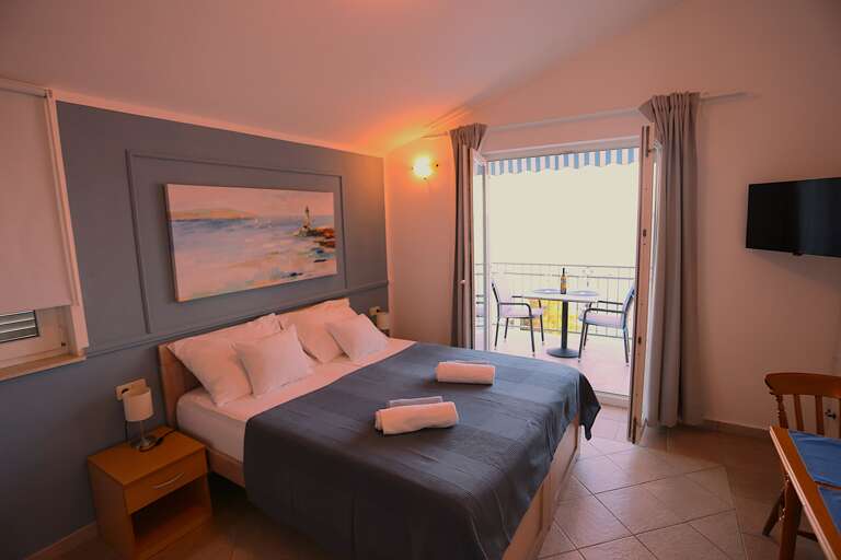 Okrug Gornji Apartment Rental