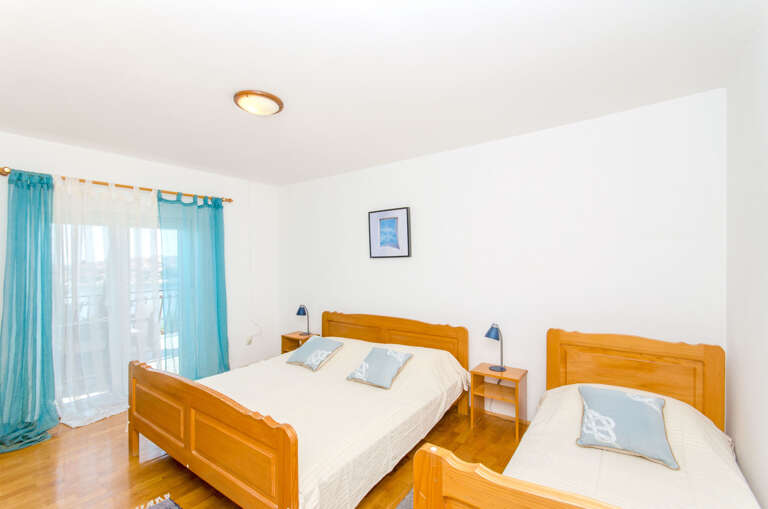 Okrug Gornji Apartment Rental