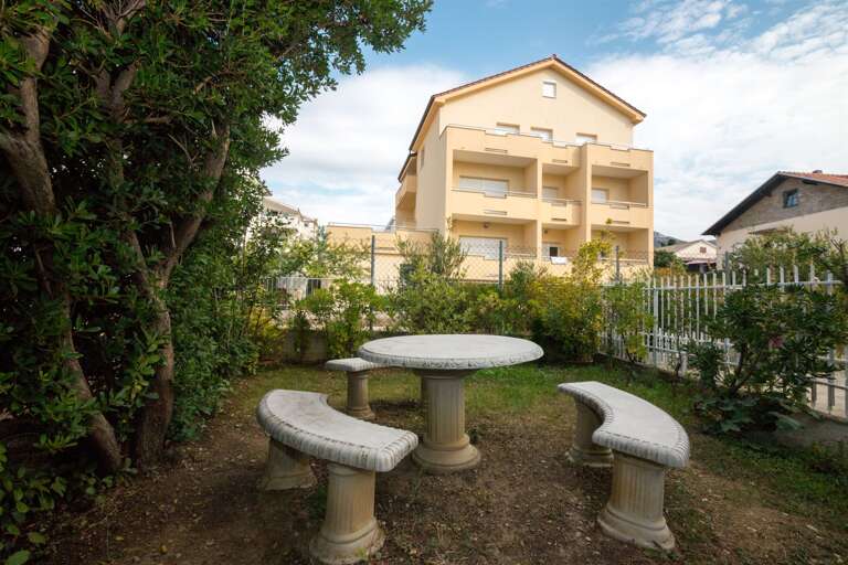 Kastel Stafilic Apartment Rental