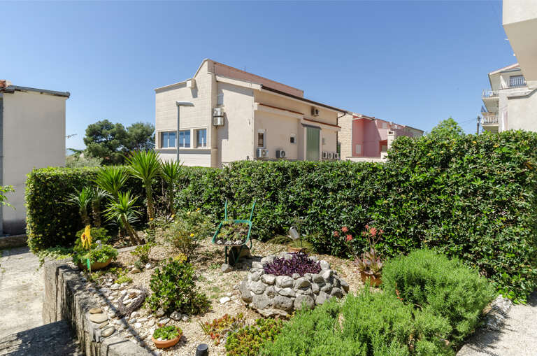 Makarska Apartment Rental