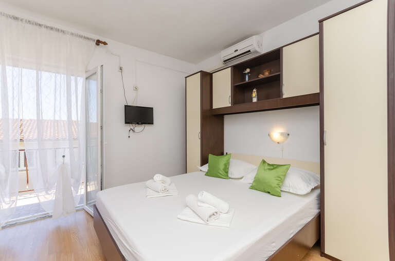 Makarska Apartment Rental
