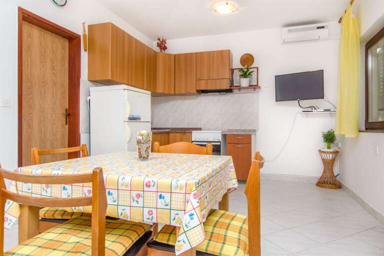 Lokva Rogoznica Apartment Rental
