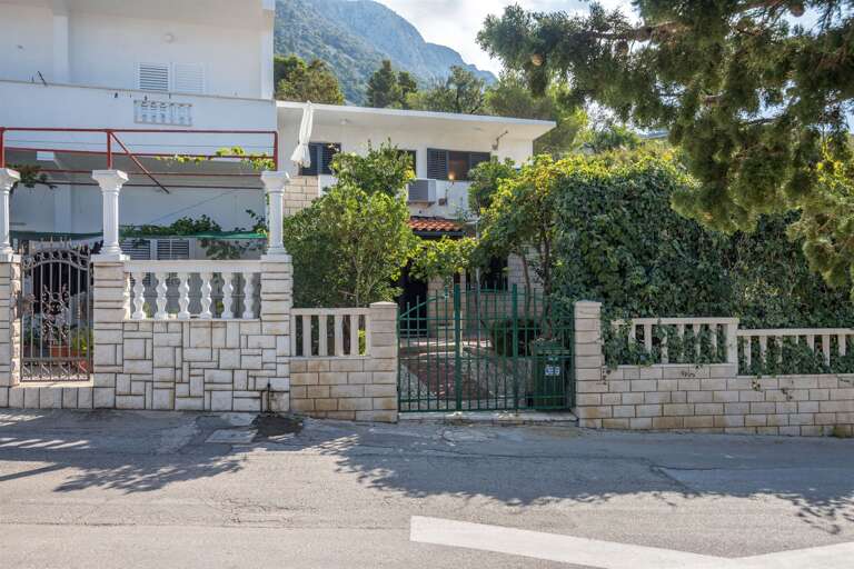 Drasnice Apartment Rental