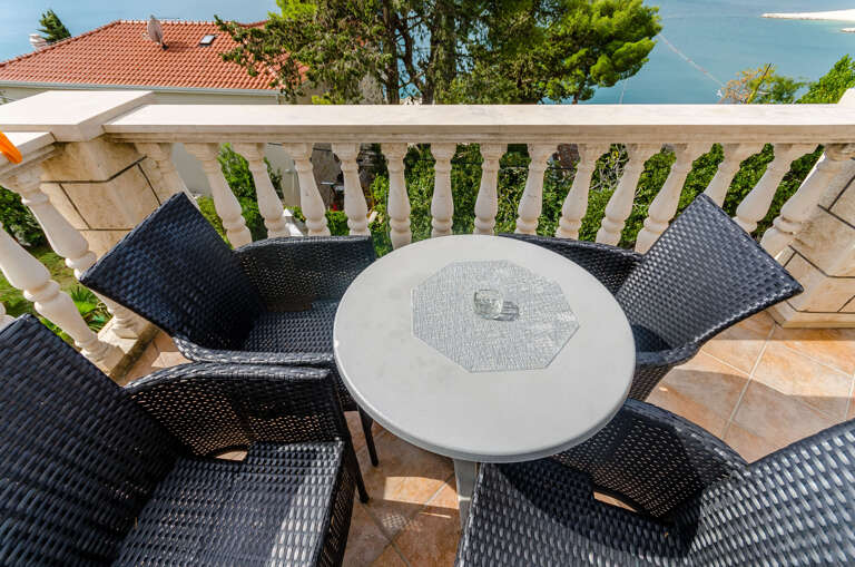 Okrug Gornji Apartment Rental