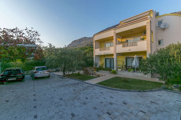 Omis Apartment Rental