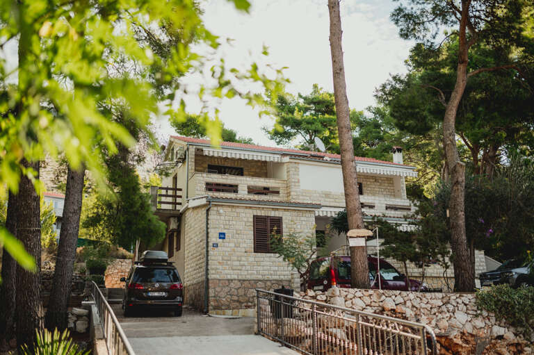 Ivan Dolac Apartment Rental