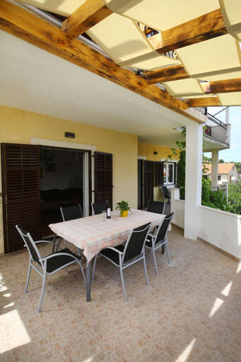 Splitska Apartment Rental