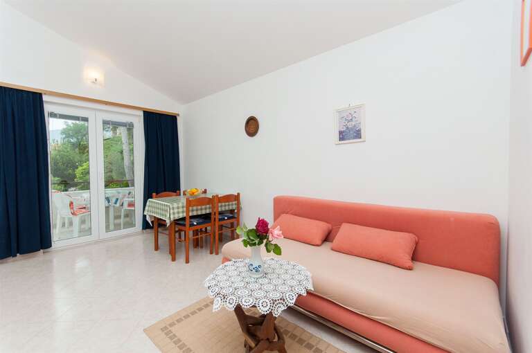 Krvavica Apartment Rental