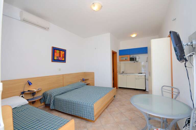 Drasnice Apartment Rental