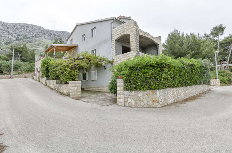 Ivan Dolac Apartment Rental