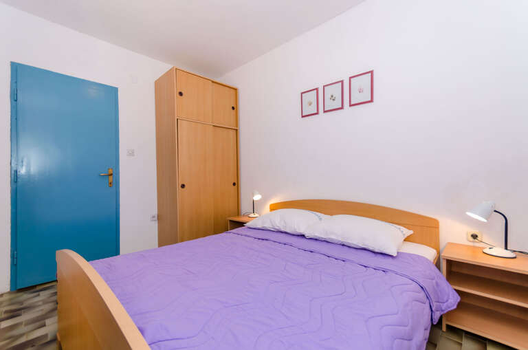 Gdinj Apartment Rental
