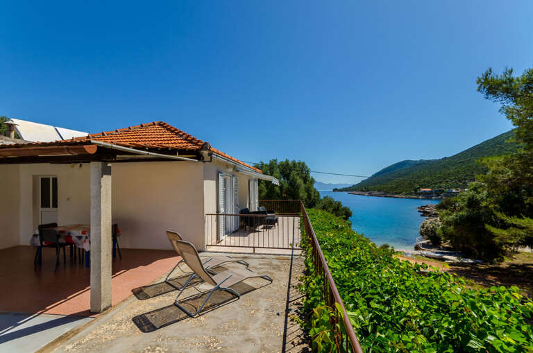 Gdinj Apartment Rental