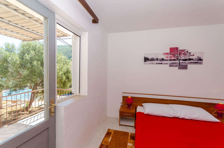 Gdinj Apartment Rental