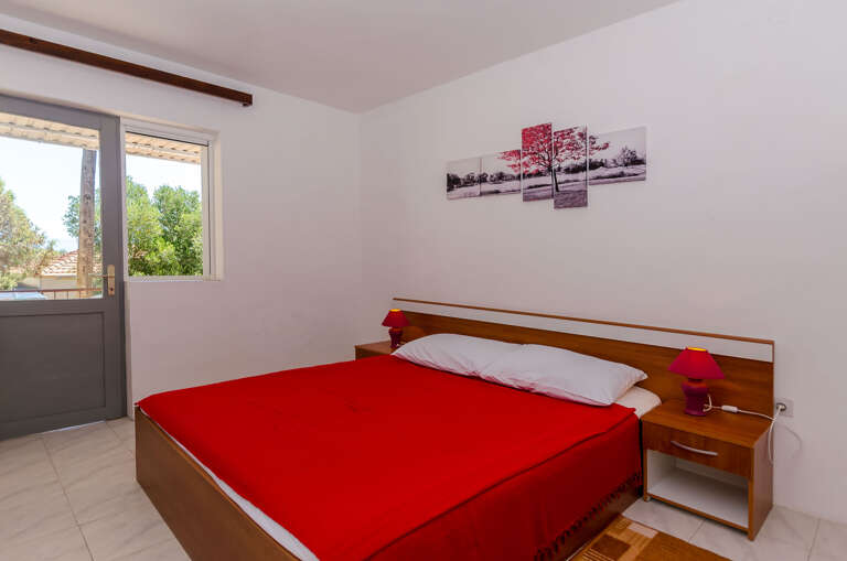 Gdinj Apartment Rental