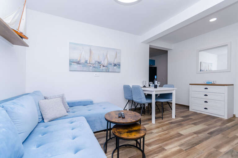 Gdinj Home Rental