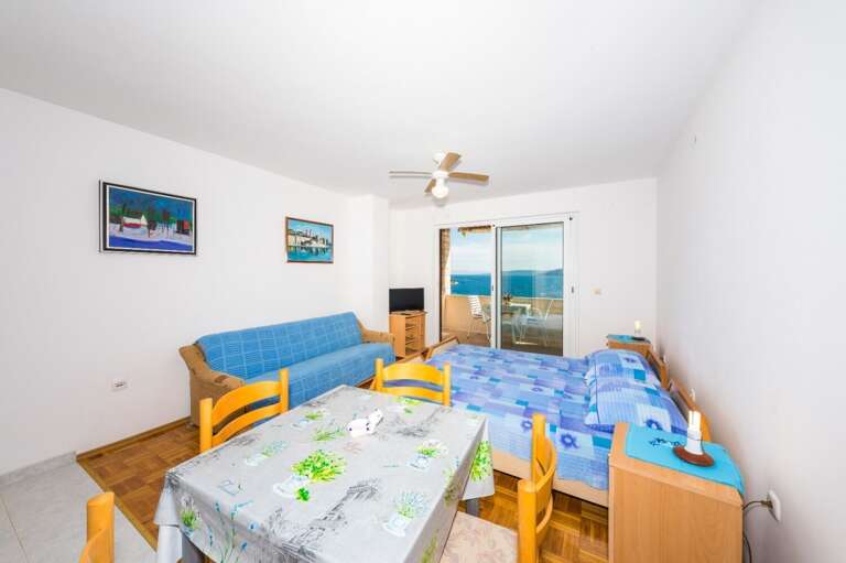 Vinisce Apartment Rental