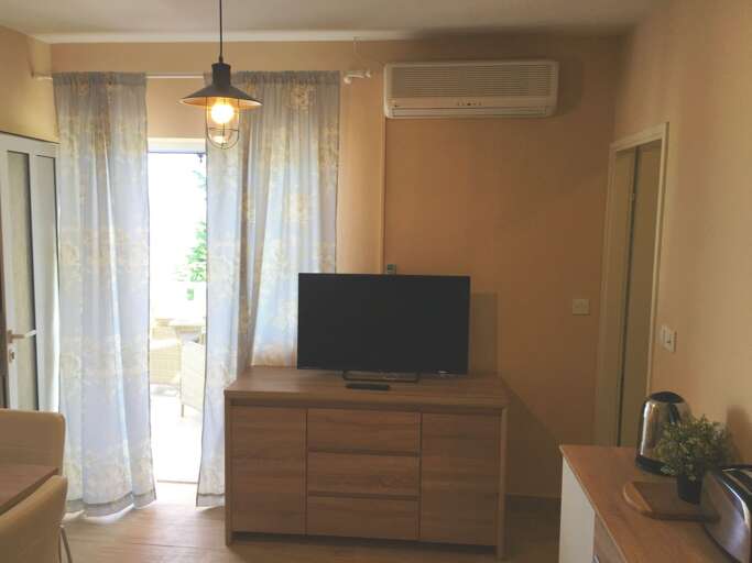 Sutivan Apartment Rental