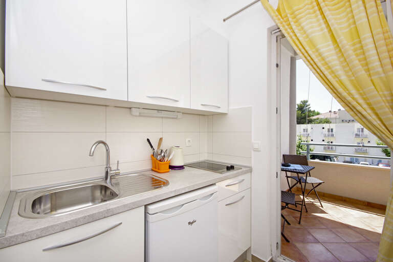 Makarska Apartment Rental