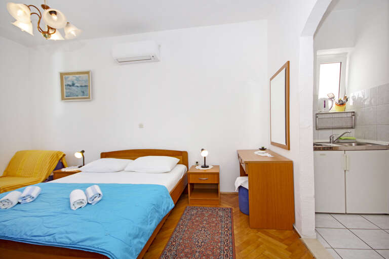 Makarska Apartment Rental