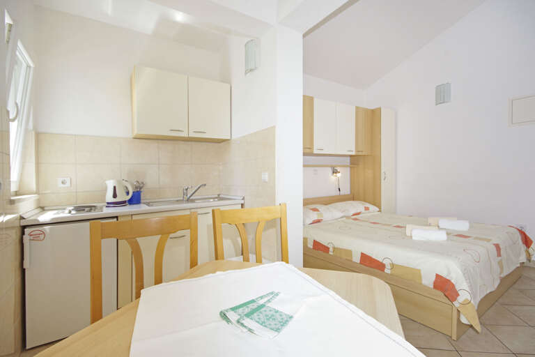 Makarska Apartment Rental