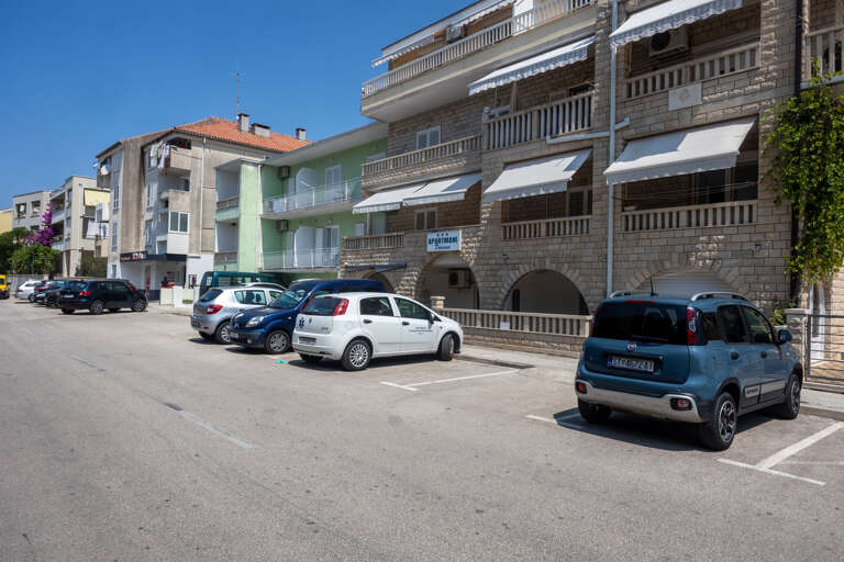 Makarska Apartment Rental
