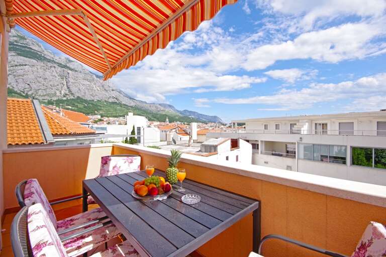Makarska Apartment Rental