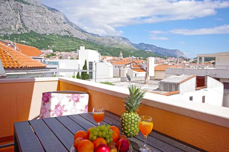 Makarska Apartment Rental