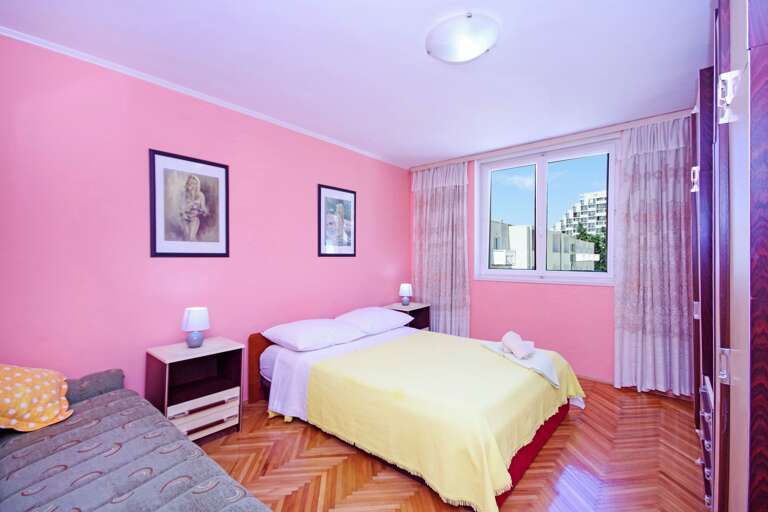 Makarska Apartment Rental