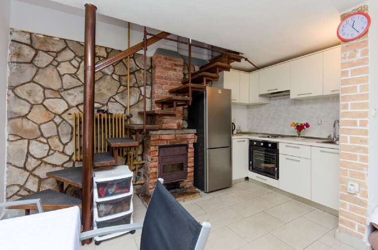 Ivan Dolac Home Rental