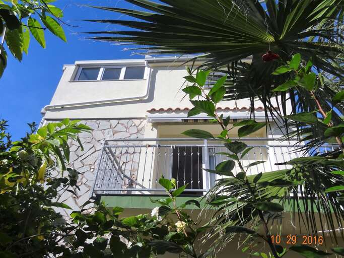 Okrug Gornji Apartment Rental