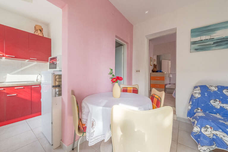 Okrug Gornji Apartment Rental