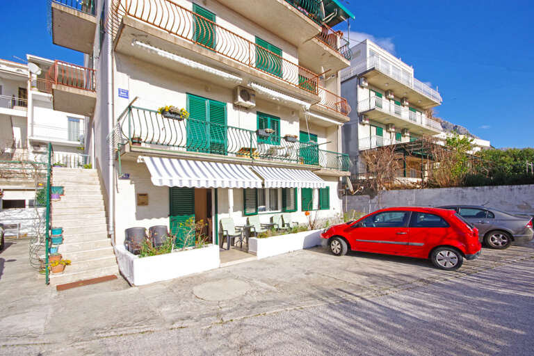 Makarska Apartment Rental