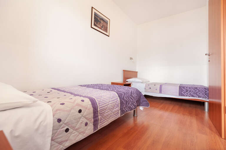 Okrug Gornji Apartment Rental