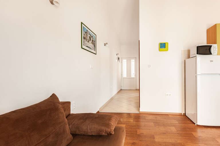 Okrug Gornji Apartment Rental