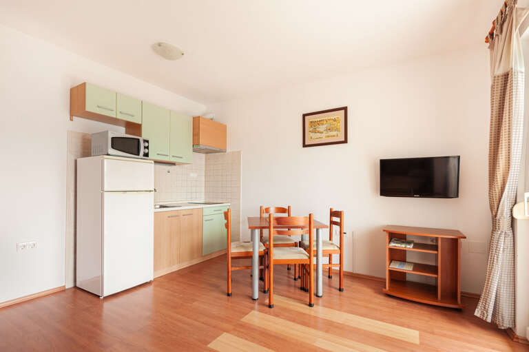 Okrug Gornji Apartment Rental