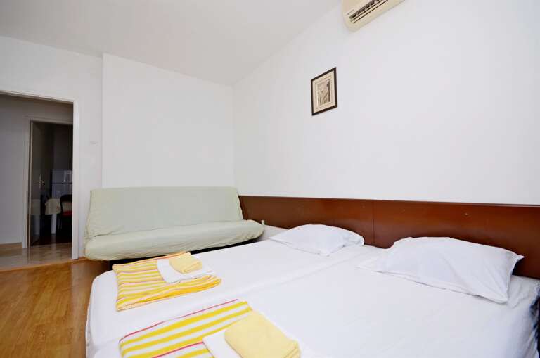 Gradac Apartment Rental