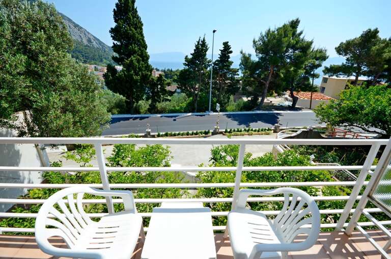 Gradac Apartment Rental