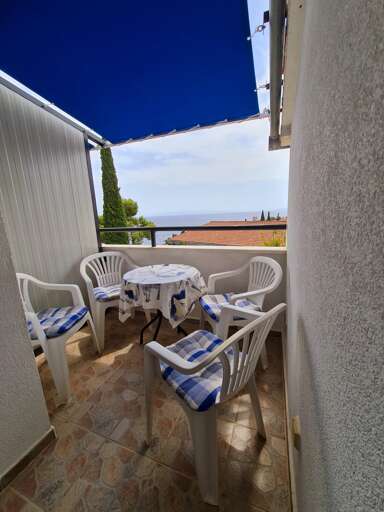 Okrug Gornji Apartment Rental