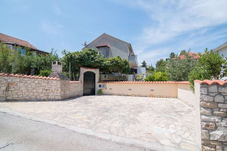 Supetar Apartment Rental