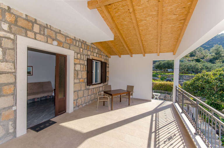 Vis Apartment Rental