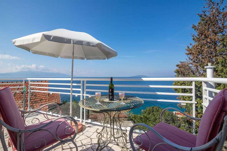 Podaca Apartment Rental