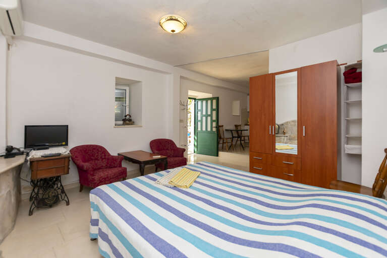 Vinisce Home Rental