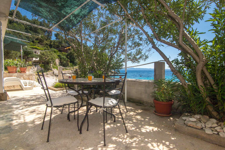 Gdinj Apartment Rental