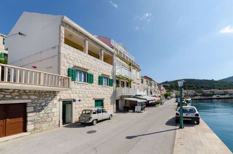 Povlja Apartment Rental