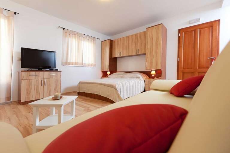 Podgora Apartment Rental